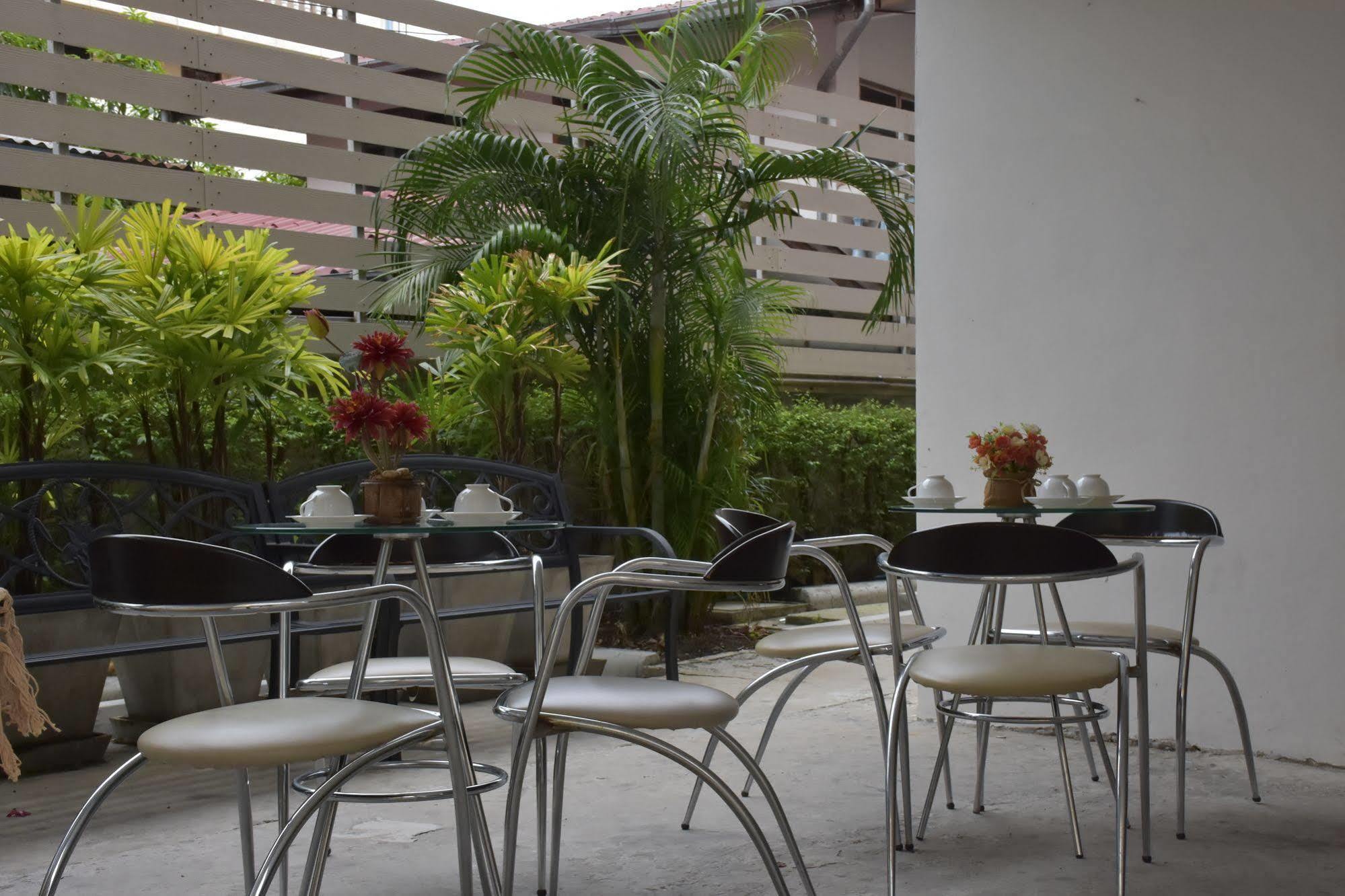 Nrv Place Apart Hotel Μπανγκόκ Εξωτερικό φωτογραφία