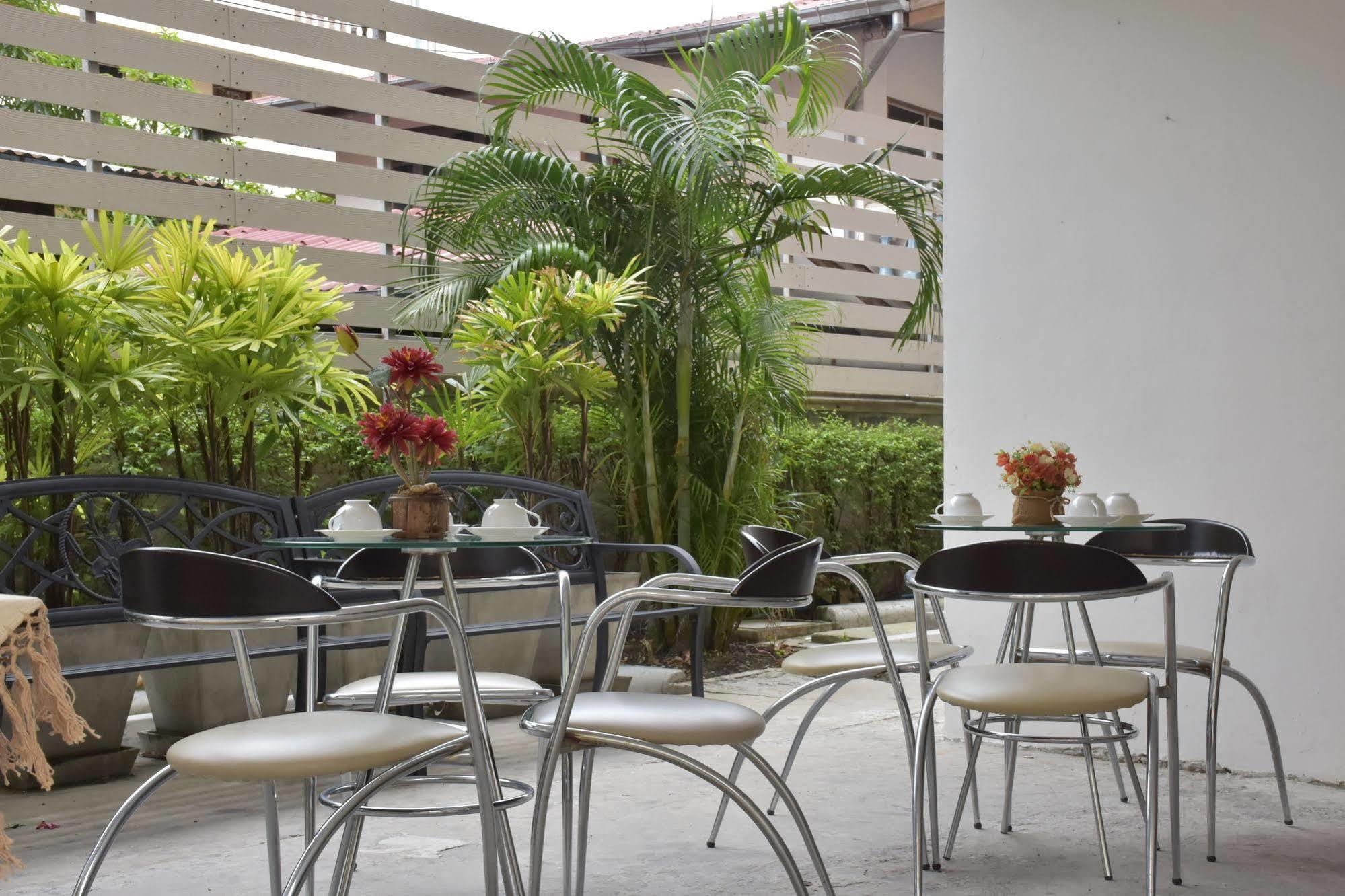 Nrv Place Apart Hotel Μπανγκόκ Εξωτερικό φωτογραφία