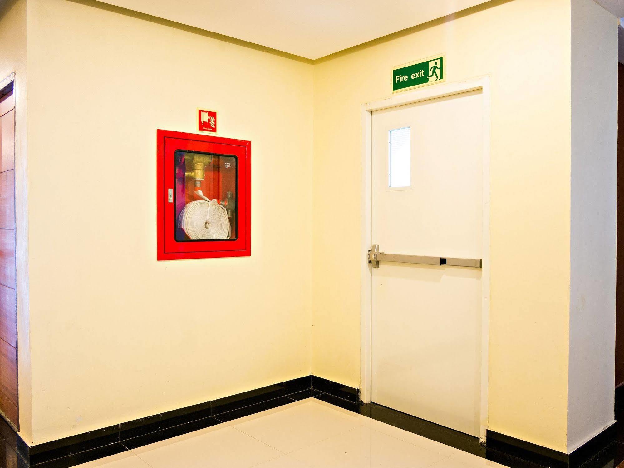 Nrv Place Apart Hotel Μπανγκόκ Εξωτερικό φωτογραφία